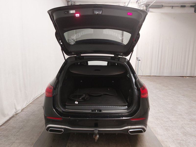 Mercedes-Benz C 300 e karavan automatik AMG Line • ACC • panorama — 16