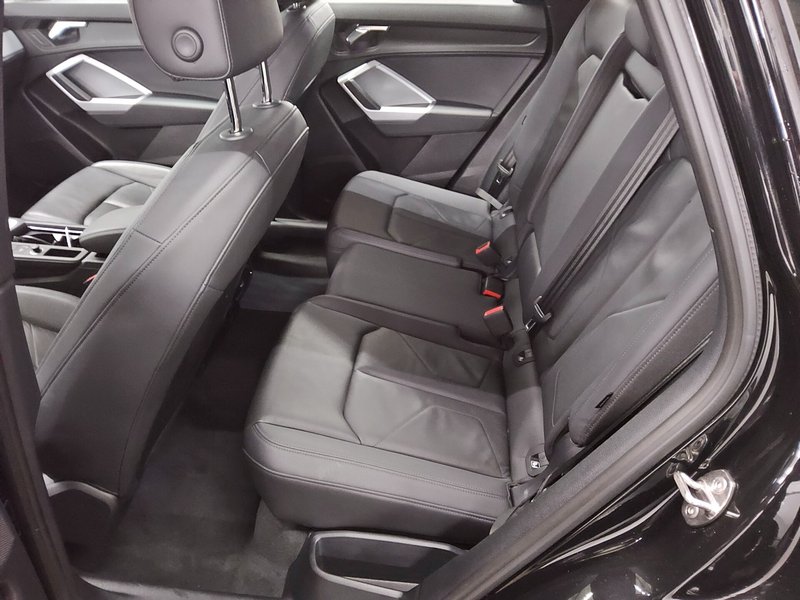 Audi Q3 35 TDI automatik advanced • ACC • Full LED — 13