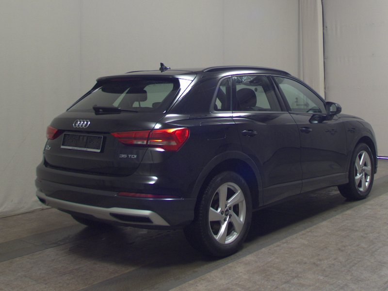 Audi Q3 35 TDI automatik advanced • ACC • Full LED — 4