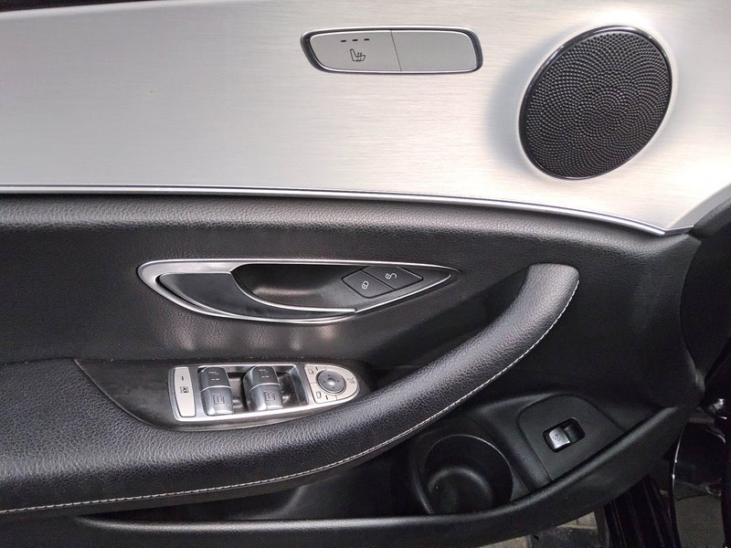 Mercedes-Benz E 300 de karavan automatik Avantgarde • LED — 10