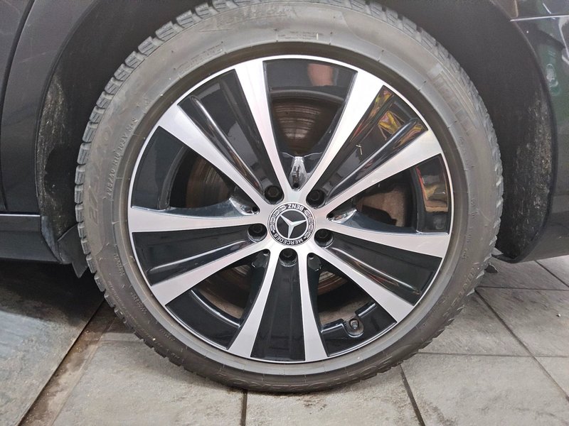 Mercedes-Benz E 300 de karavan automatik Avantgarde • LED — 11