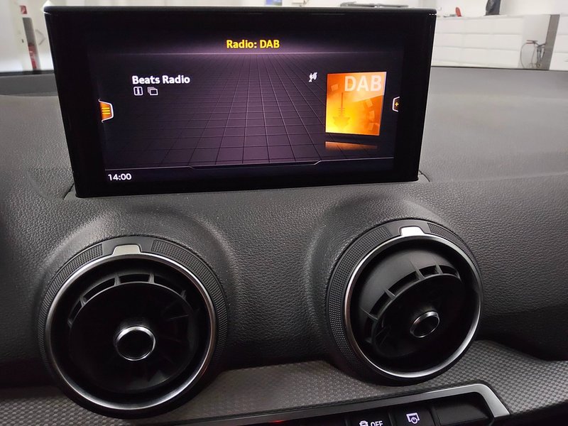 Audi Q2 35 TDI automatik advanced • ACC • Full LED — 7