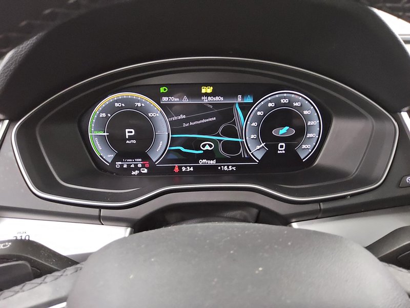 Audi Q5 50 TFSI e quattro automatik • HUD • 360° kamera — 8