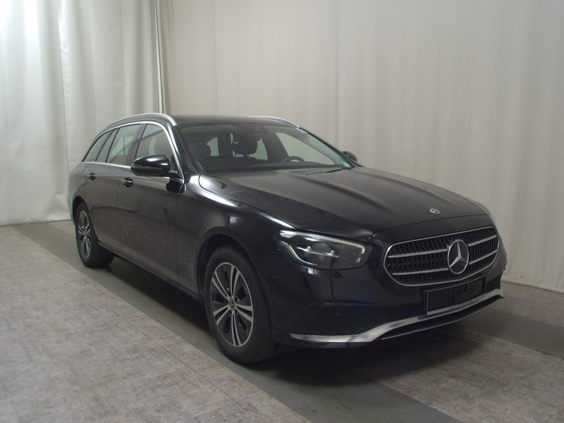 Mercedes-Benz E 220 d karavan automatik Avantgarde • LED • digitalni instrumenti — 3