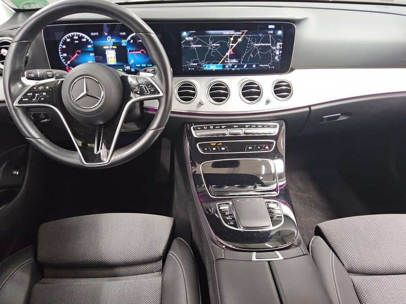 Mercedes-Benz E 220 d karavan automatik Avantgarde • LED • digitalni instrumenti — 5
