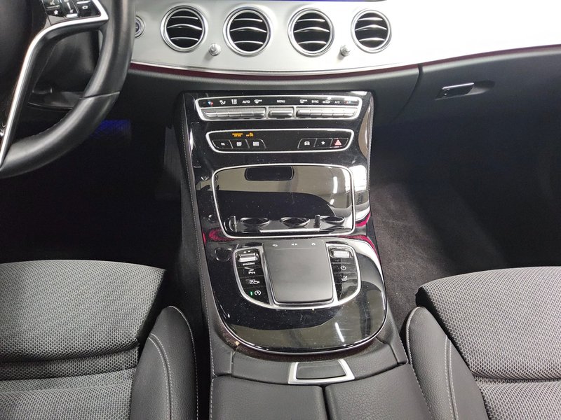 Mercedes-Benz E 220 d karavan automatik Avantgarde • LED • digitalni instrumenti — 6