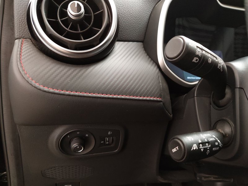MG ZS EV Comfort • ACC • Full LED — 7