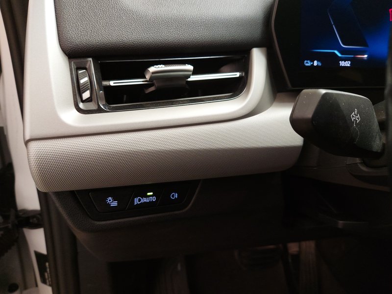 BMW iX1 xDrive automatik • LED • adaptivno ogibanje — 7