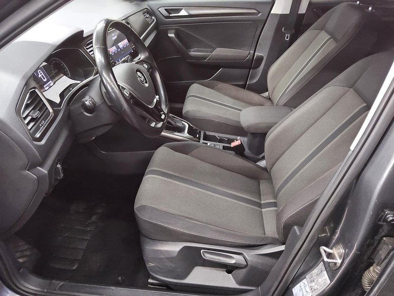 Volkswagen T-Roc 2.0 TDI automatik • ACC • AHK — 8