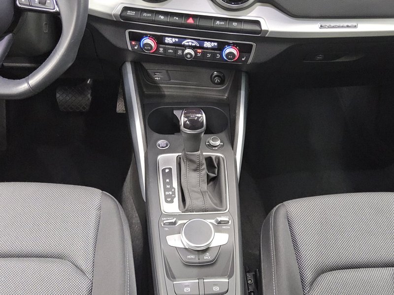 Audi Q2 2.0 TDI automatik quattro • Full LED • električna peta vrata — 6