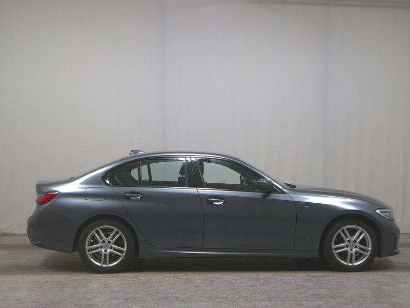 BMW 320d automatik M Sport • Full LED • Alcantara