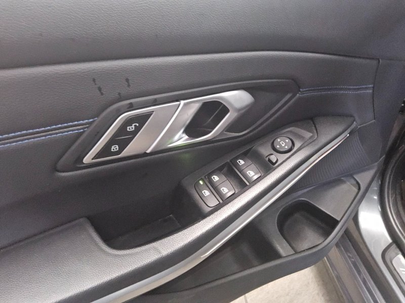 BMW 320d automatik M Sport • Full LED • Alcantara — 10