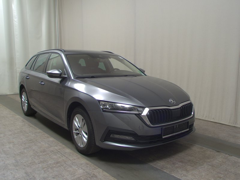 Škoda Octavia Combi 2.0 TDI Ambition automatik • ACC • LED — 3