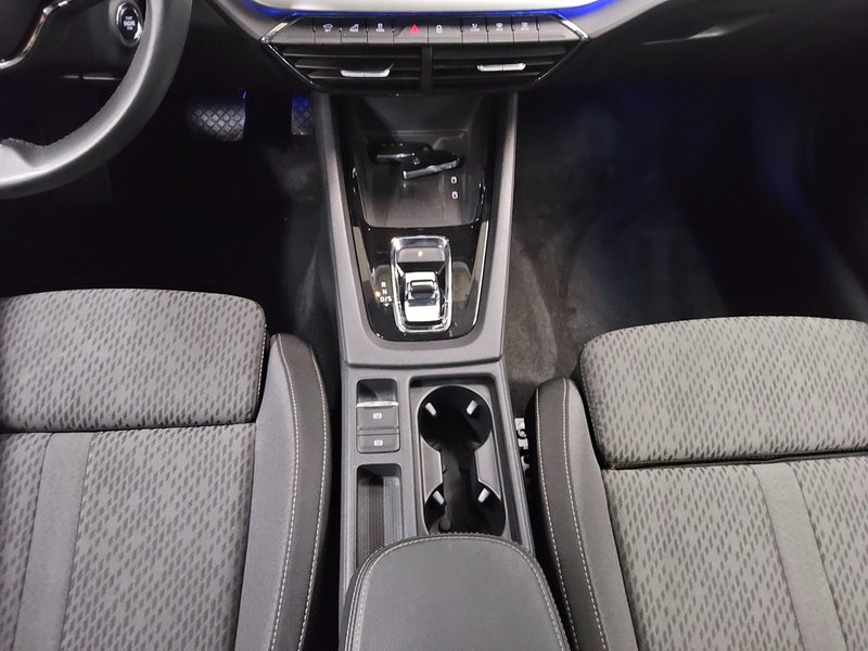 Škoda Octavia Combi 2.0 TDI Ambition automatik • ACC • LED — 6