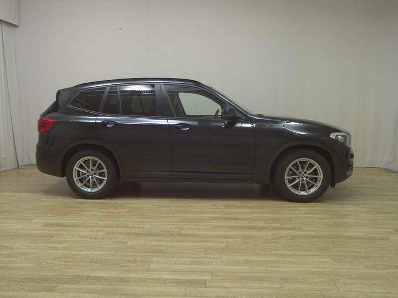 BMW X3 xDrive20d Advantage • HUD • digitalni instrumenti