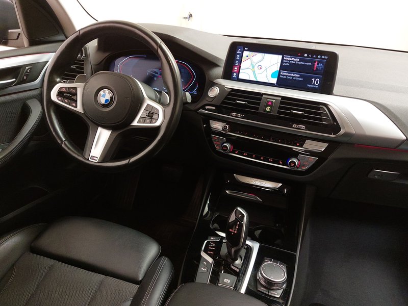 BMW X3 xDrive20d Advantage • HUD • digitalni instrumenti — 17