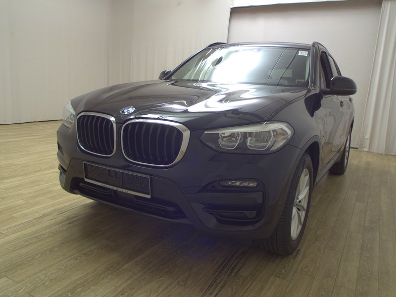 BMW X3 xDrive20d Advantage • HUD • digitalni instrumenti — 2