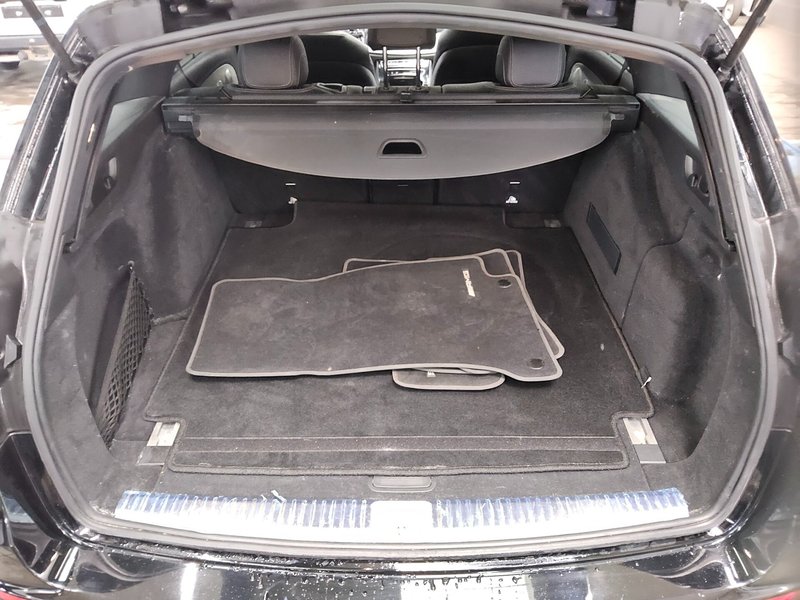 Mercedes-Benz E 220 d karavan automatik AMG Line • panorama • ACC — 13