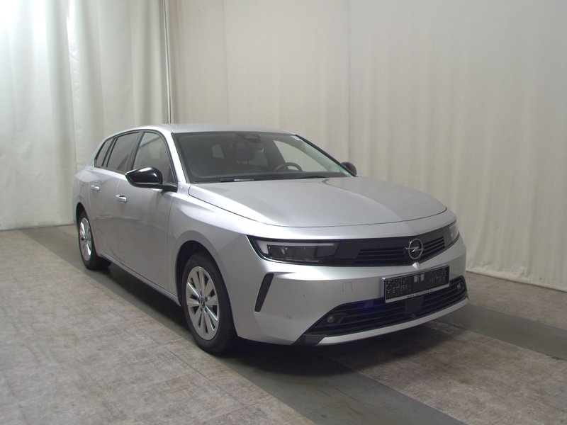 Opel Astra Sports Tourer 1.5 D Business Edition • Full LED — 3