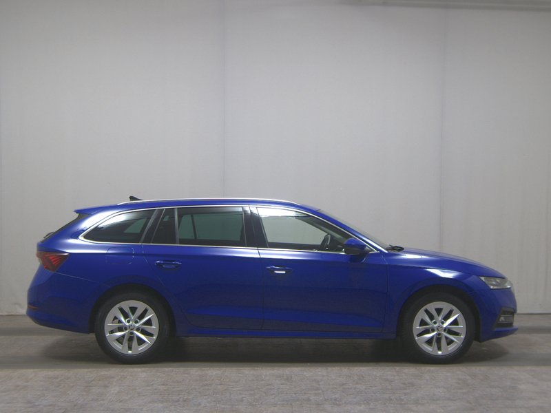 Škoda Octavia Kombi 2.0 TDI Style • HUD • Full LED
