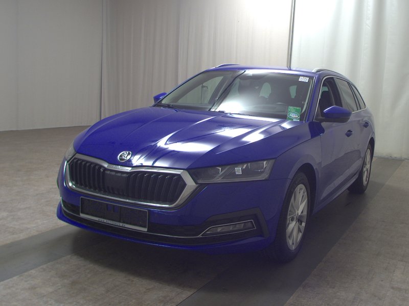 Škoda Octavia Kombi 2.0 TDI Style • HUD • Full LED — 2