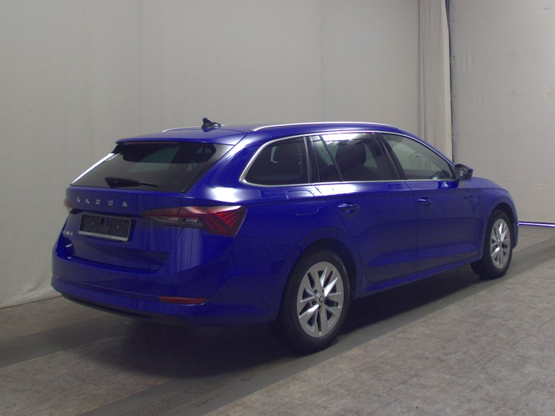 Škoda Octavia Kombi 2.0 TDI Style • HUD • Full LED — 4