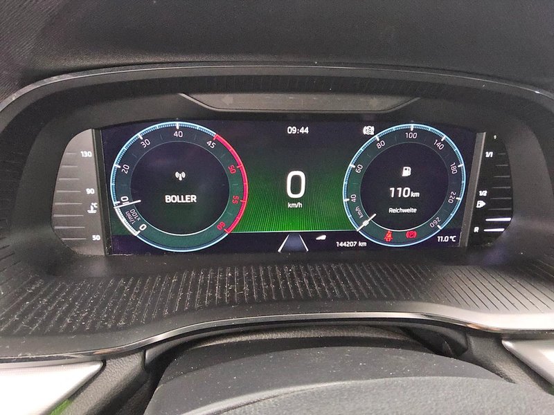 Škoda Octavia Kombi 2.0 TDI Style • HUD • Full LED — 8