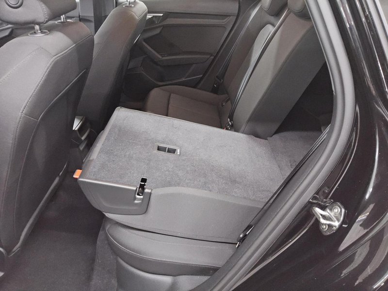 Audi A3 Sportback 30 TFSI • kuka za vuču • LED — 13