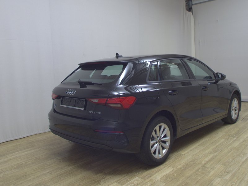 Audi A3 Sportback 30 TFSI • kuka za vuču • LED — 4