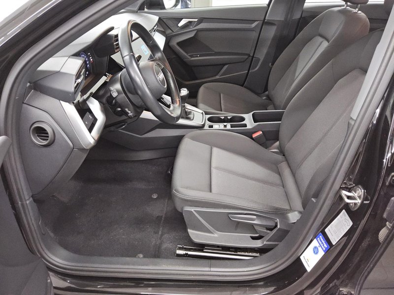 Audi A3 Sportback 30 TFSI • kuka za vuču • LED — 9