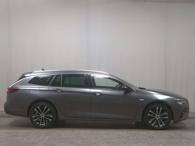 Opel Insignia ST 2.0 CDTI 4x4 automatik Elegance • AHK • el. peta vrata