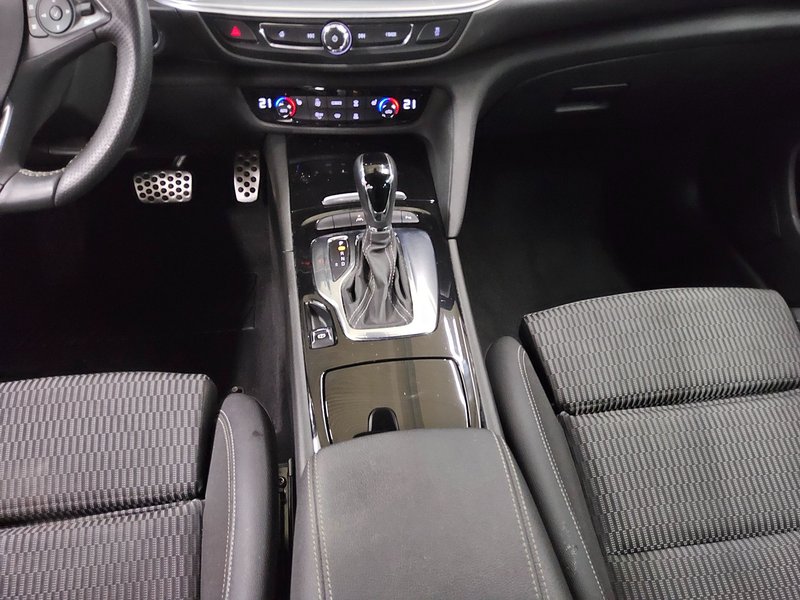 Opel Insignia ST 2.0 CDTI 4x4 automatik Elegance • AHK • el. peta vrata — 4