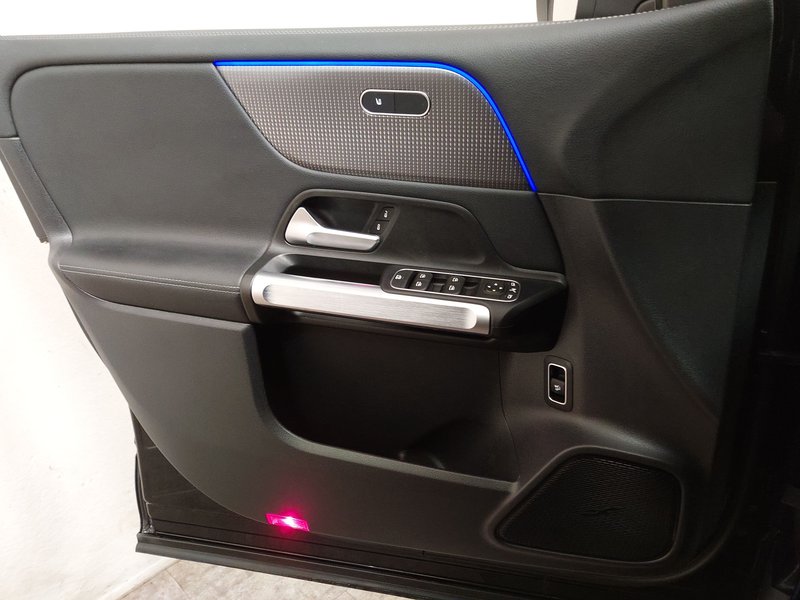 Mercedes-Benz EQB 250 Progressive • HUD • Full LED — 5