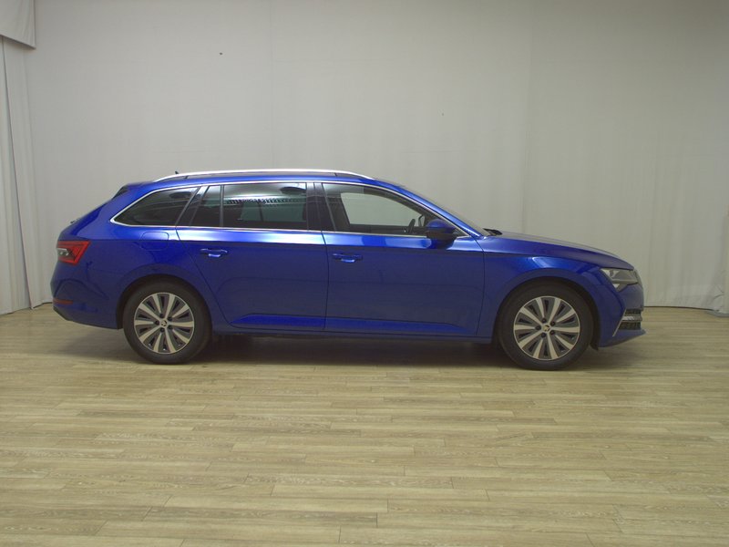 Škoda Superb Kombi 1.4 TSI automatik iV Style • ACC • 360° kamera