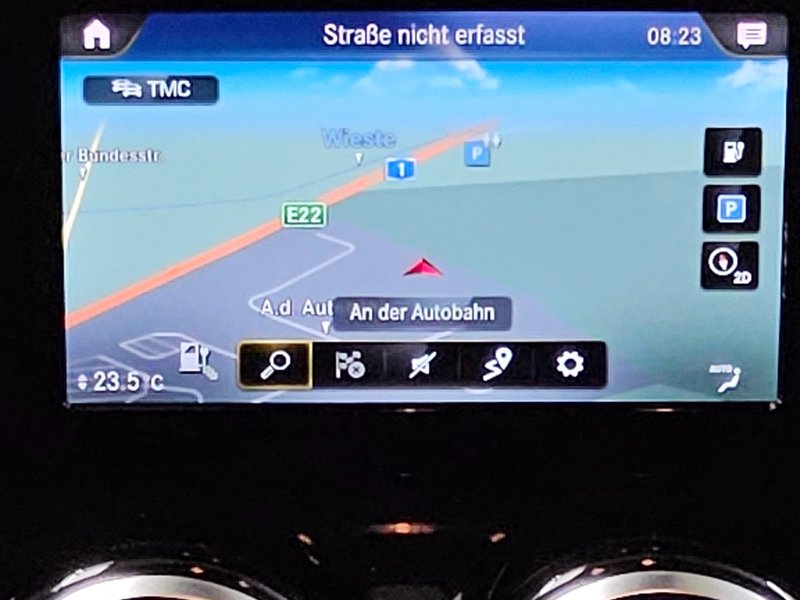 Mercedes-Benz EQA 250 • LED • digitalni instrumenti — 7