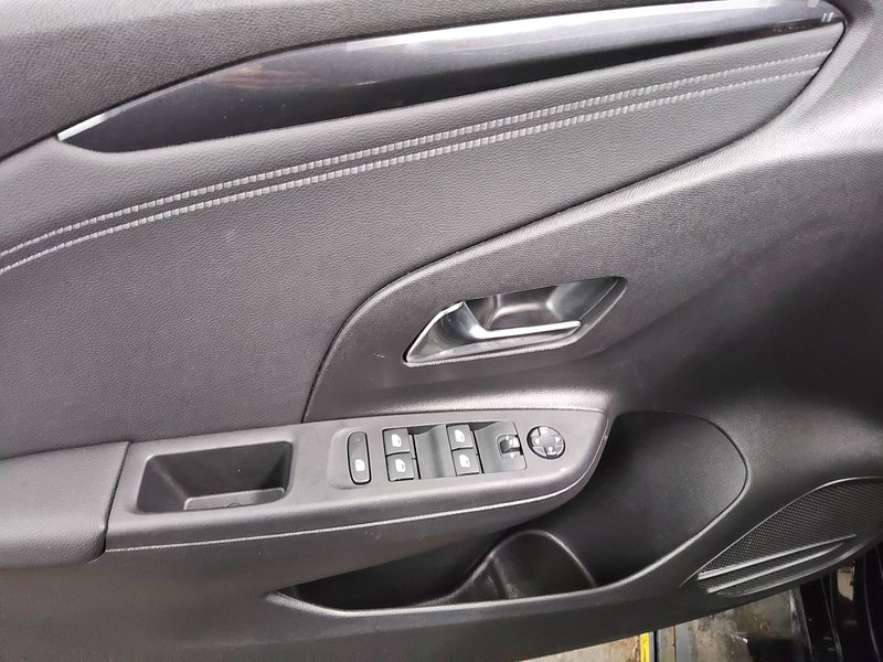 Opel Corsa 1.2 Turbo GS Line • LED • digitalni instrumenti — 10