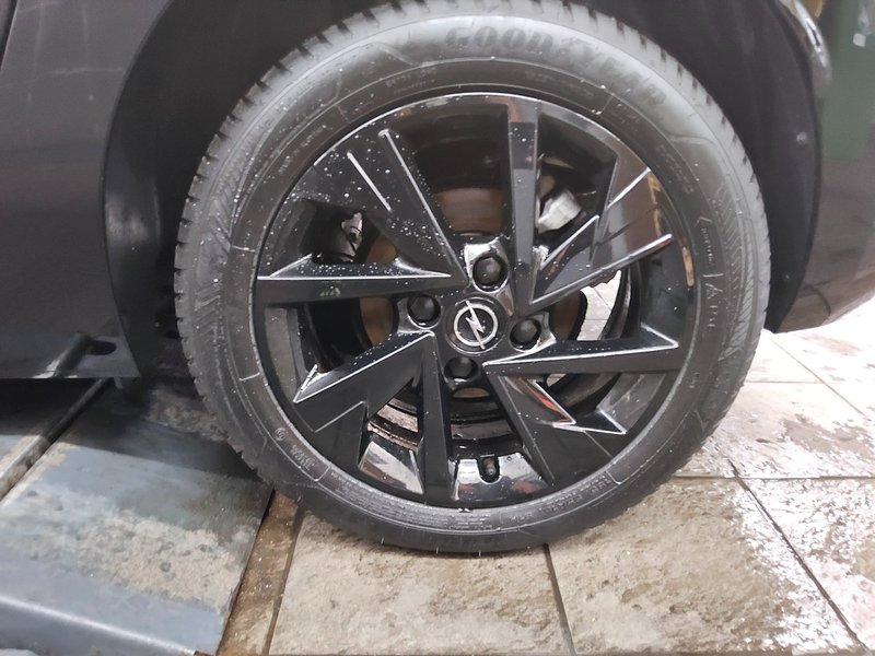 Opel Corsa 1.2 Turbo GS Line • LED • digitalni instrumenti — 11