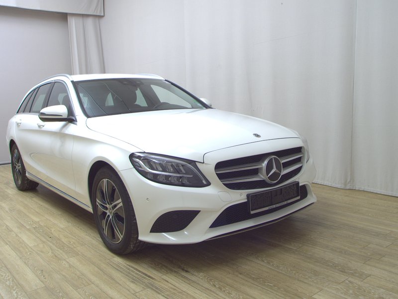 Mercedes-Benz C 220 d karavan automatik Avantgarde • ACC • Full LED — 3