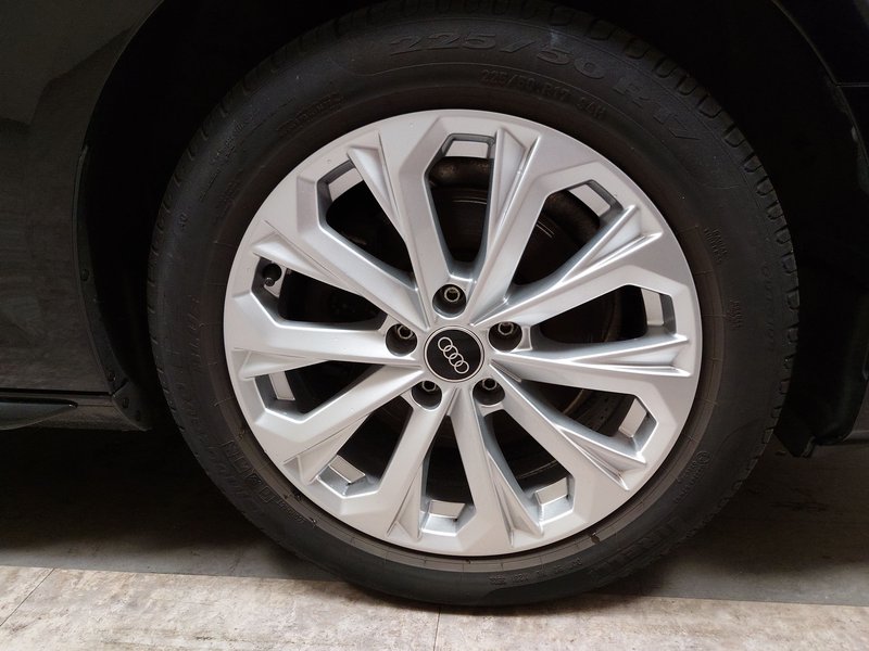 Audi A4 Avant 35 TDI automatik advanced • kuka za vuču • LED — 11