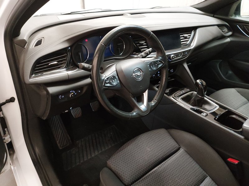 Opel Insignia ST 1.5 D Elegance • LED • AHK — 6