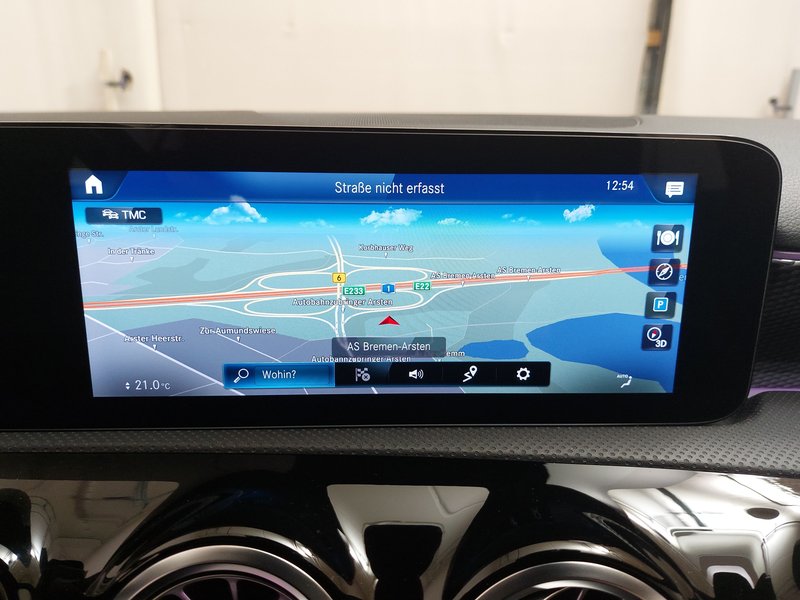 Mercedes-Benz A 250 e automatik Progressive • Full LED • digitalni instrumenti — 18
