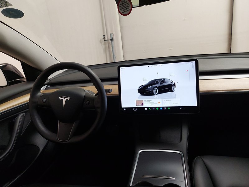 Tesla Model 3 • panorama • koža • 360° kamera — 20