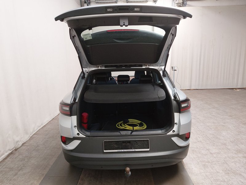 Volkswagen ID.4 Pro • AHK • ACC — 15