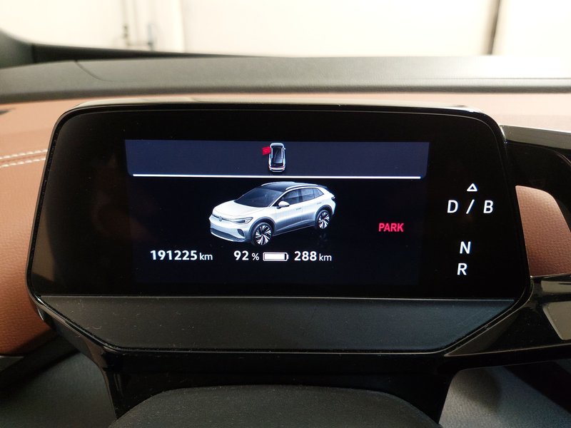 Volkswagen ID.4 Pro • AHK • ACC — 20