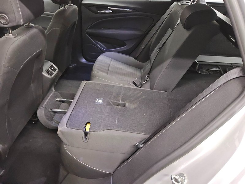 Opel Insignia Sports Tourer 2.0 D automatik Elegance • Full LED • alu felge — 12