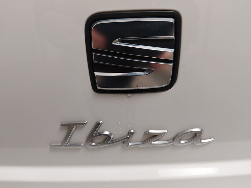 SEAT Ibiza 1.0 TSI FR-Line • Full LED • navigacija — 17