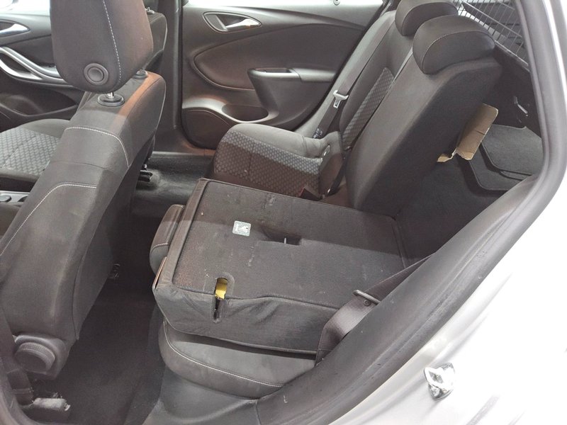 Opel Astra ST 1.5 D Edition • navigacija — 12