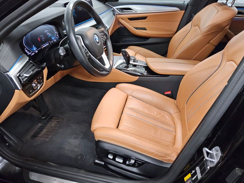 BMW 530e Touring automatik Luxury Line • panorama • HUD — 9
