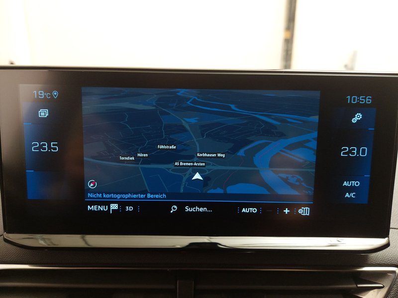 Peugeot 3008 1.2 PureTech Allure • LED • digitalni instrumenti — 17