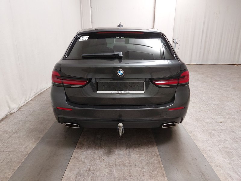 BMW 520d Touring automatik • AHK • Full LED — 14
